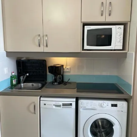 Splendid Sea View - 2 Comfy - Swimming Pools דירה *