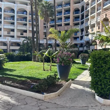 Splendid Sea View - 2 Comfy - Swimming Pools דירה *